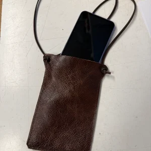 Läderfodral för större telefoner | Edvardson