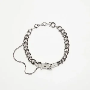 Halsband med spänne och kedja