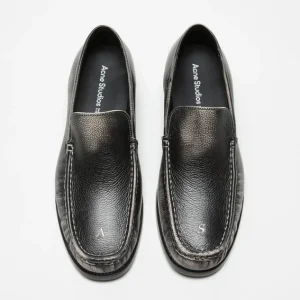 Loafers i målat läder