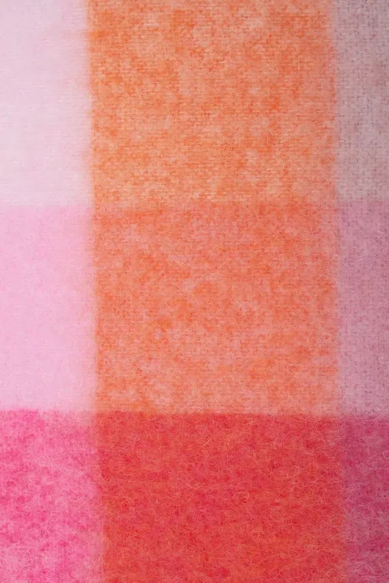 Rutig halsduk i mohair - Bild 4