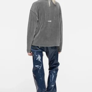 T-shirt med avslappnad passform och gummilogotyp