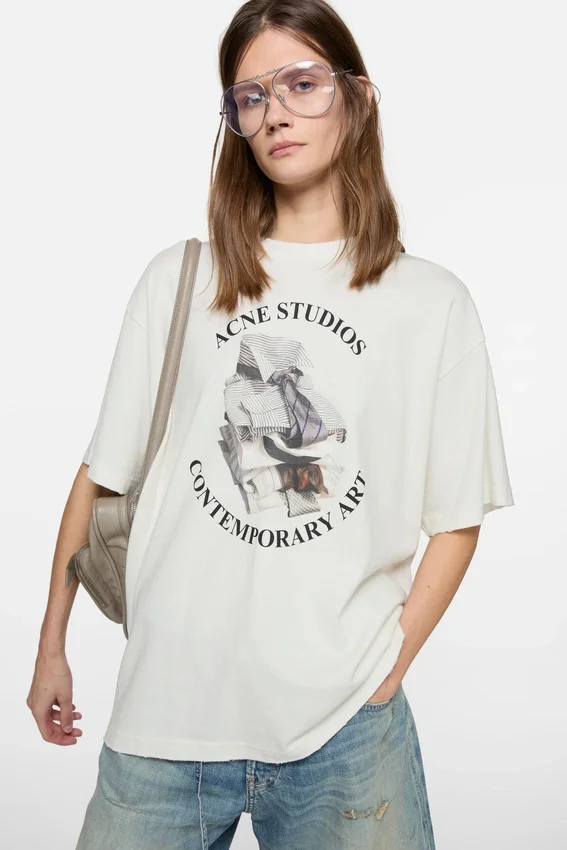 Tryckt T-shirt – avslappnad passform - Bild 3